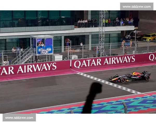 F1历史十大经典赛事:回顾赛车史上最激动人心的瞬间 F1历史十大经典赛事:回顾赛车史上最激动人心的瞬间